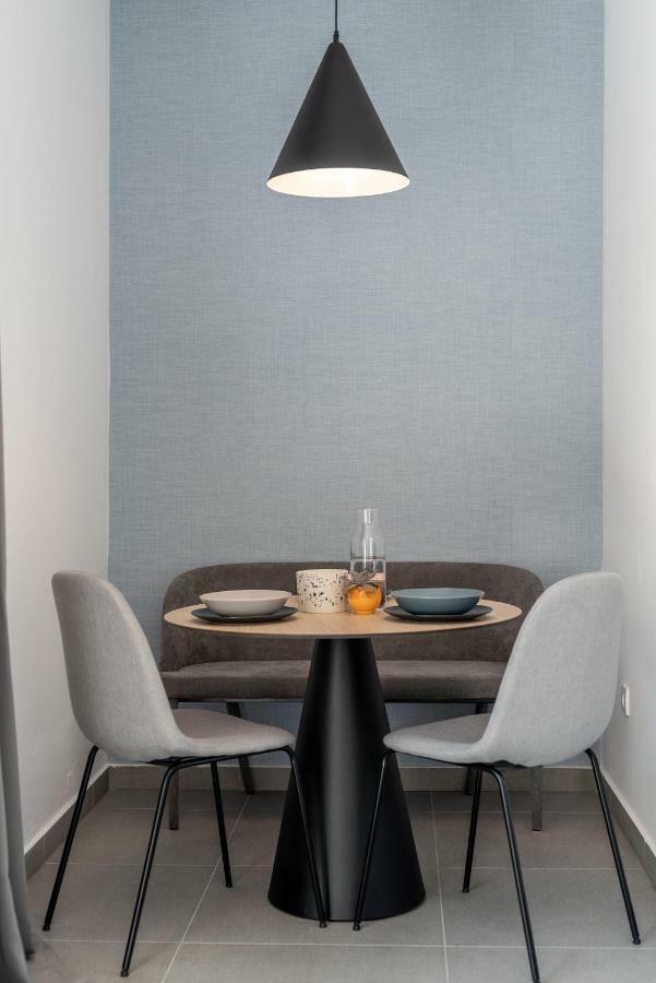 Apartments Flora トロギール エクステリア 写真